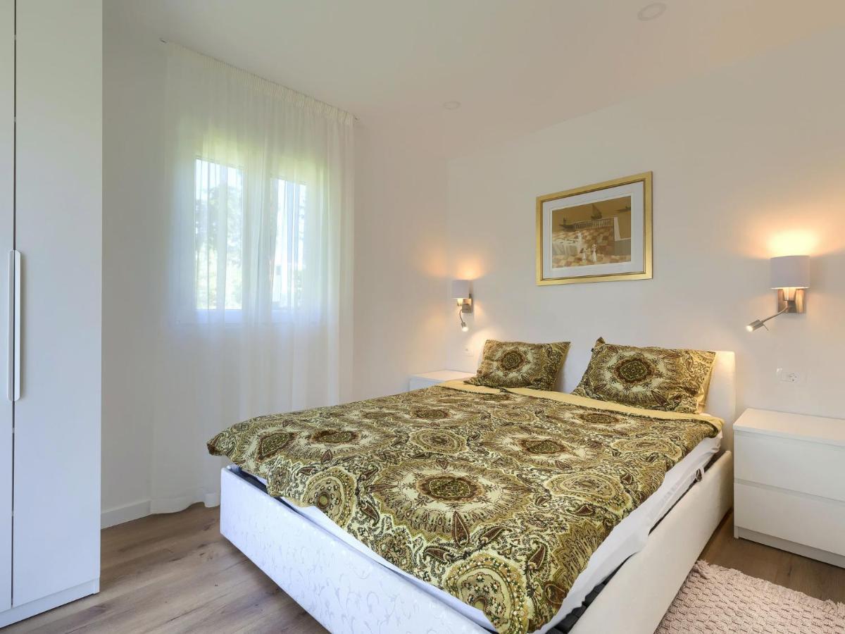 Holiday Home Punta 2 By Interhome Umag Exterior foto